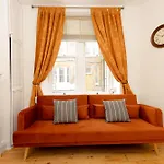 Sunny 1Br Gem In Chelsea Harbour & Coleridge Gardens