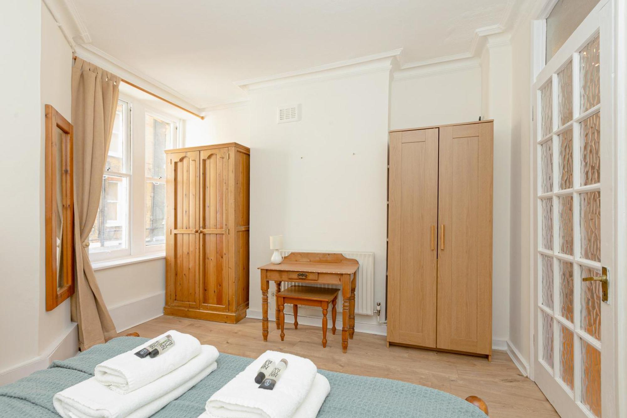 Sunny 1br Gem In Chelsea Harbour & Coleridge Gardens Appartamento Londra